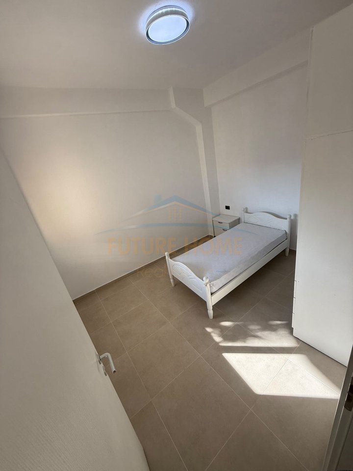 Qera, Shtepi Private, Spitall, Durres.