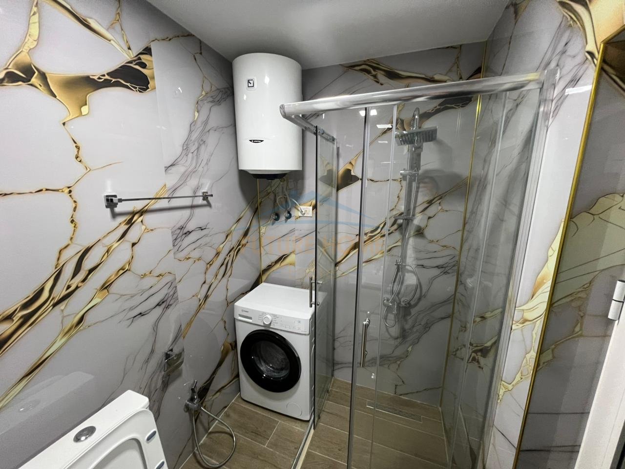 Qera, Apartament 1+1, Fresk, Tiranë.