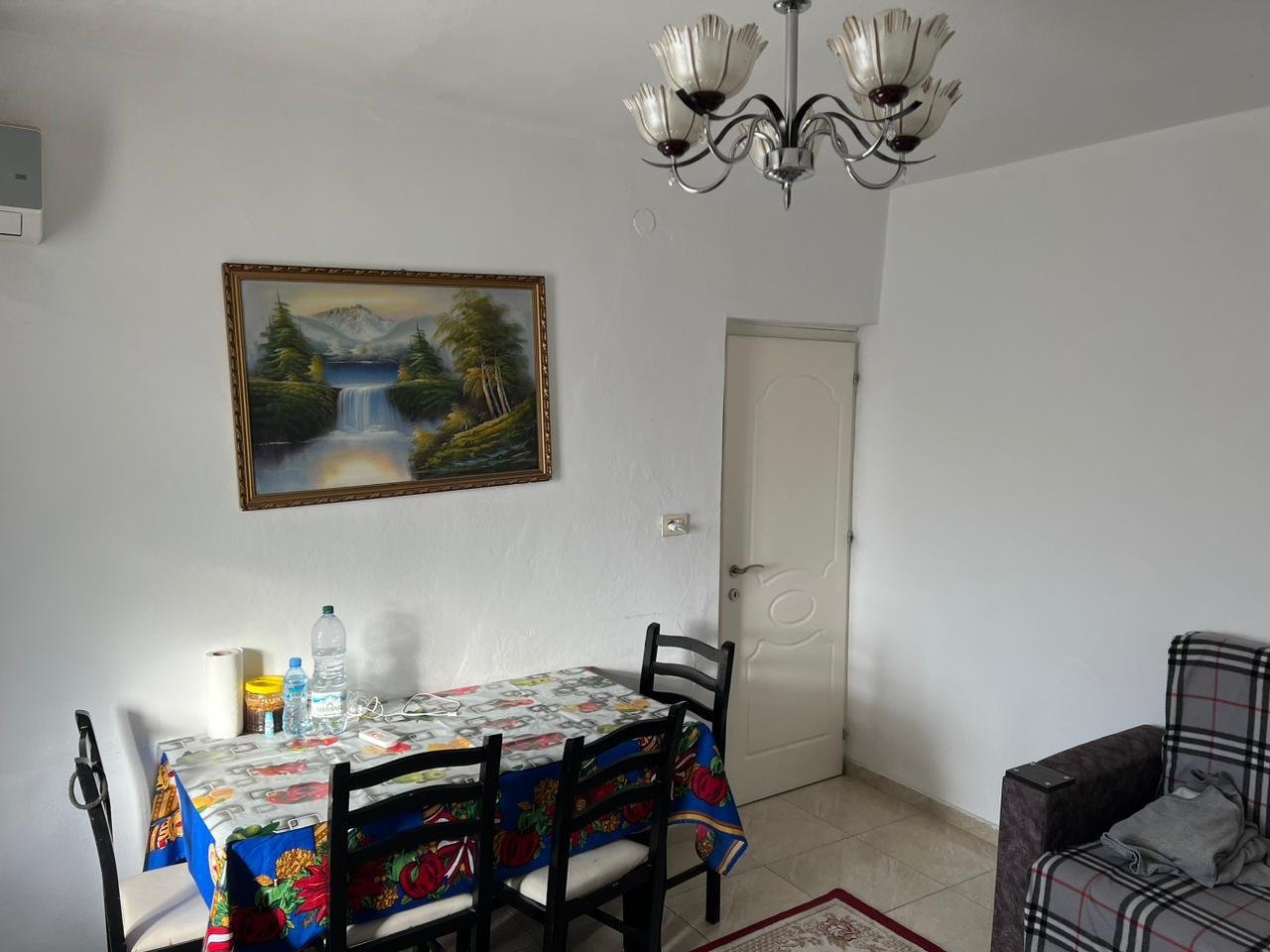 Shitet, Apartament 1+1, Shkolla e Baletit, Tirane.