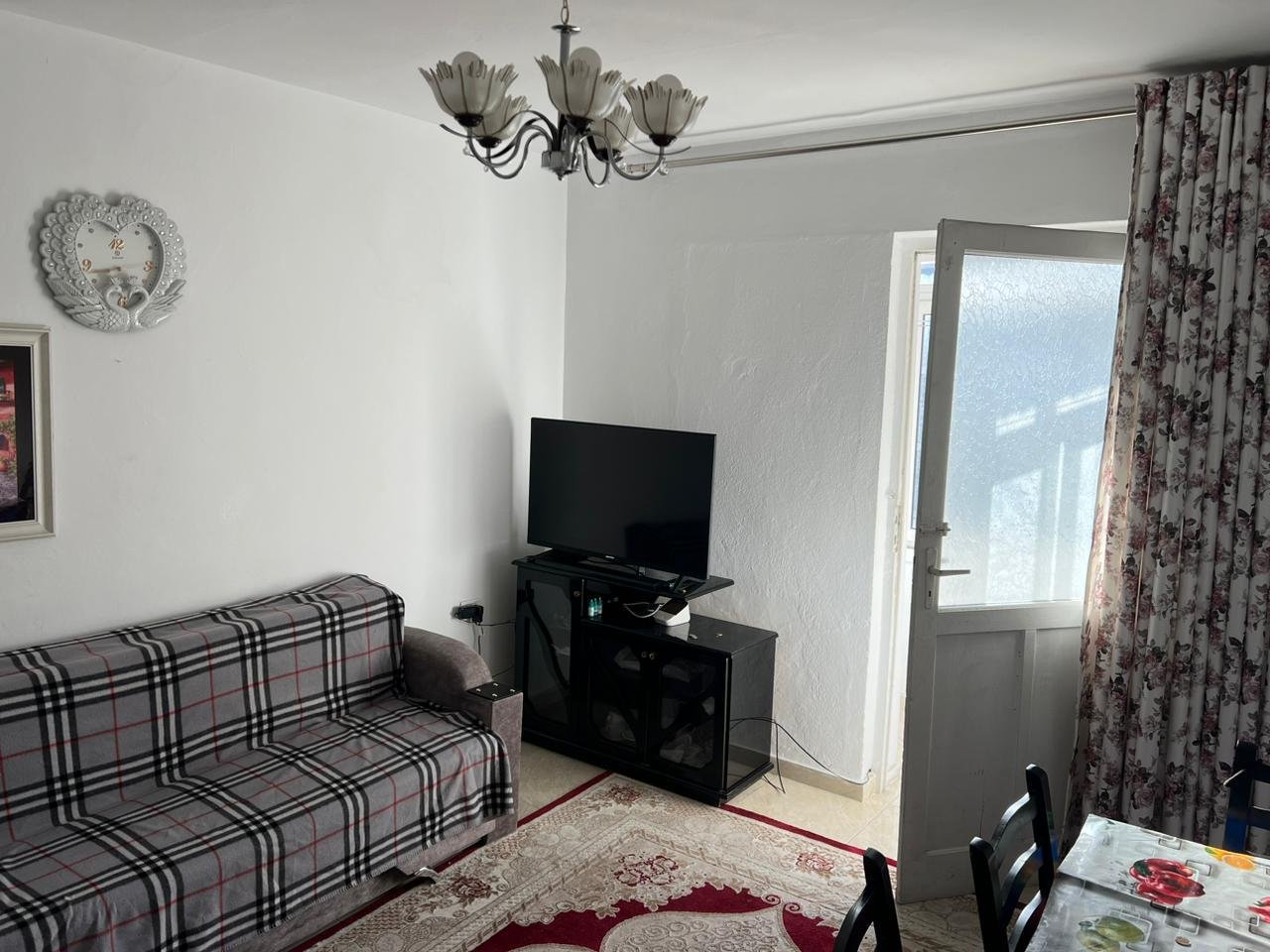 Shitet, Apartament 1+1, Shkolla e Baletit, Tirane.