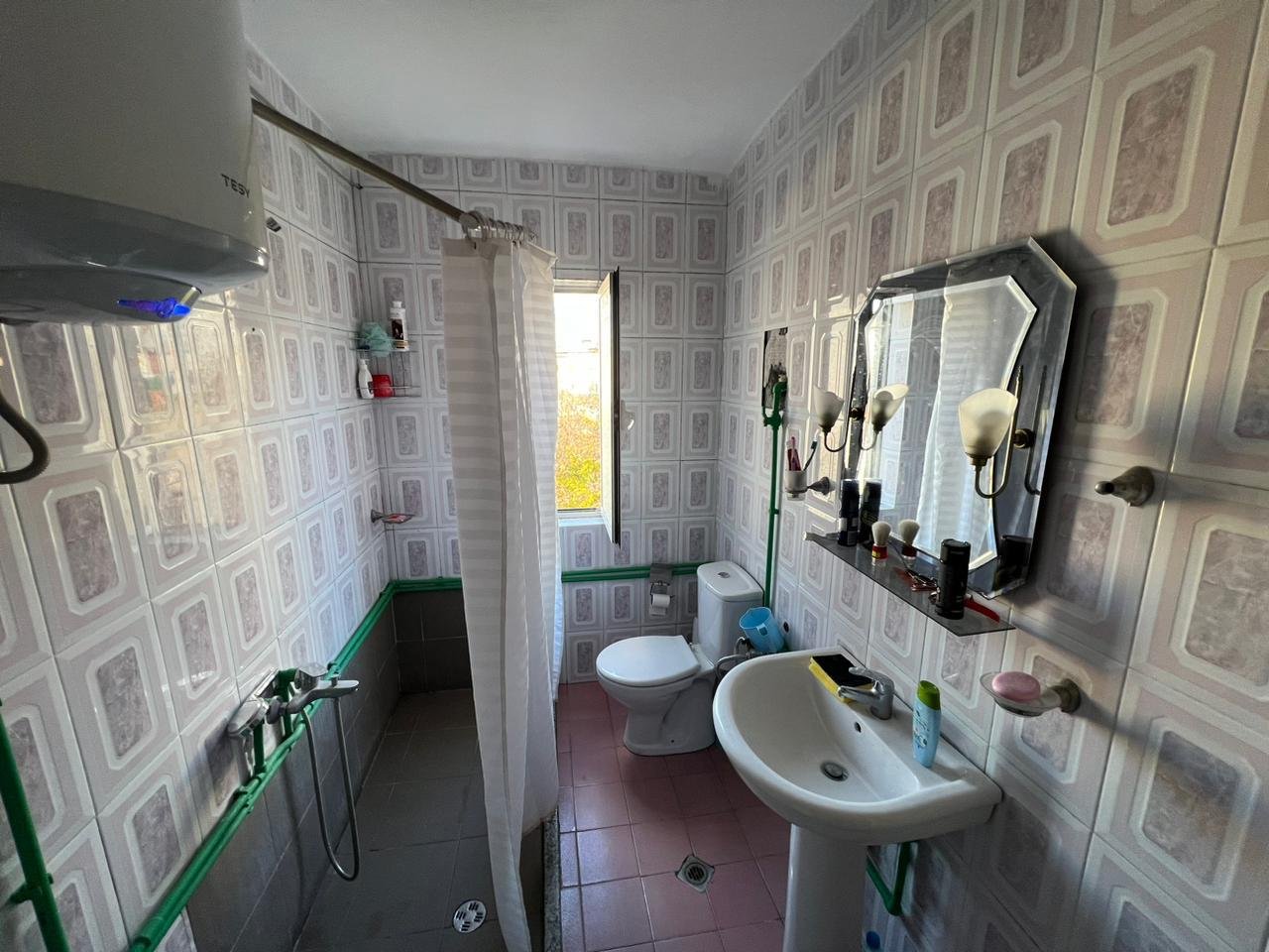 Shitet, Apartament 1+1, Shkolla e Baletit, Tirane.