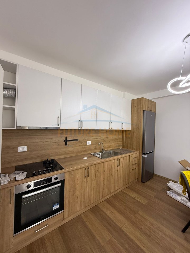 Affitto, Appartamento 2+1, Villa L, Tirana.