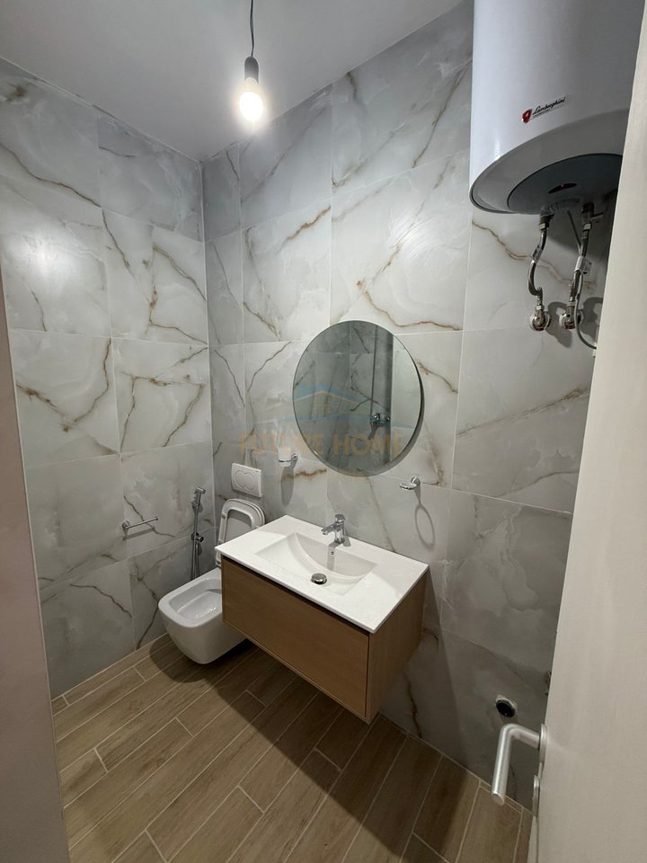 In vendita, appartamento 2+1, Via Kajo Karafili, Pogradec