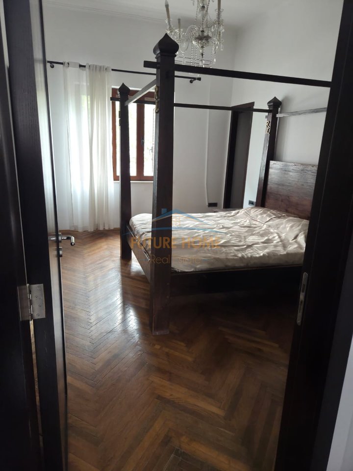 Rent, Apartment 2+1+2, Center, Dibres Street, Tirana.