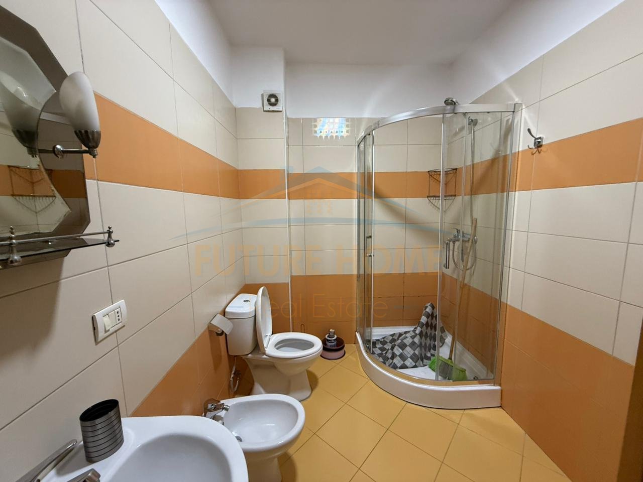 Rent, Apartment 2+1+2, Former District, Durres.