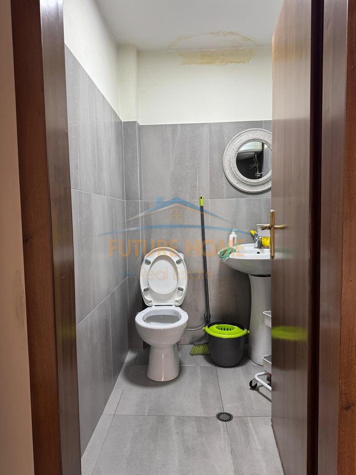 For rent, Office, Bllok, Tirana