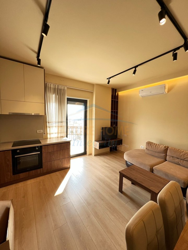 Qera, Apartament 1+1+Post Parkim, Rezidenca Mozart, Tiranë.