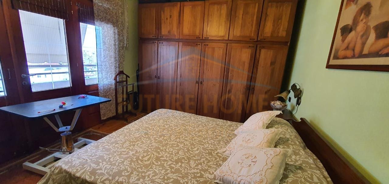 For sale, Penthouse 3+1+3 + Parking Space, Vlorë.
