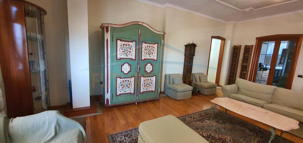 For sale, Penthouse 3+1+3 + Parking Space, Vlorë.