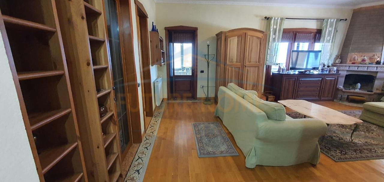 For sale, Penthouse 3+1+3 + Parking Space, Vlorë.