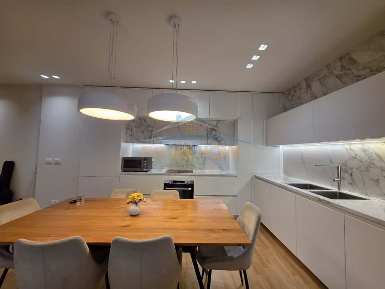 Affitto, appartamento 3+1+2 al Bulevardi Zogu i I!