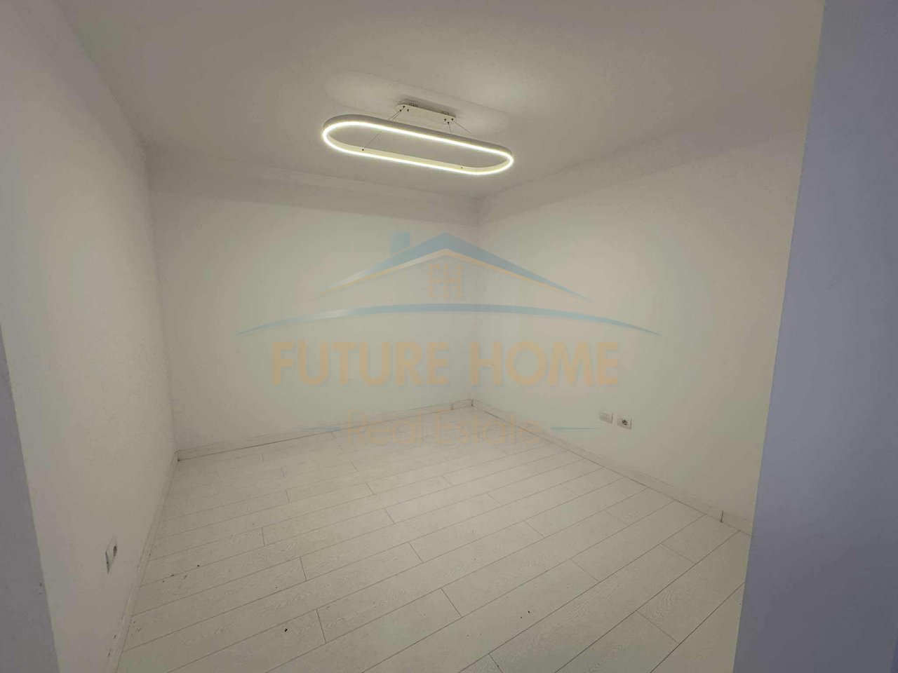 Apartment 1+1 for Sale, Zogu i Zi, Tirana