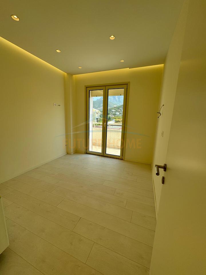 For sale, 3+1 Apartment, Tufine, Tirana.