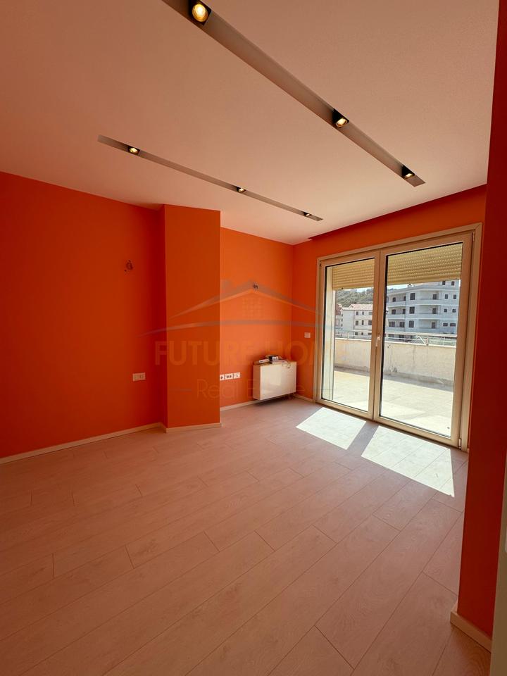For sale, 3+1 Apartment, Tufine, Tirana.