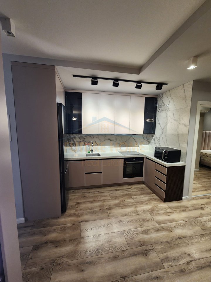 Affitto, Appartamento 2+1, Residenza QUARTUM (Lusso), Via Jordan Misja, Tirana