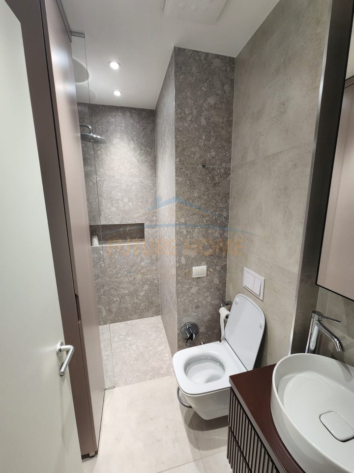Affitto, Appartamento 2+1, Residenza QUARTUM (Lusso), Via Jordan Misja, Tirana