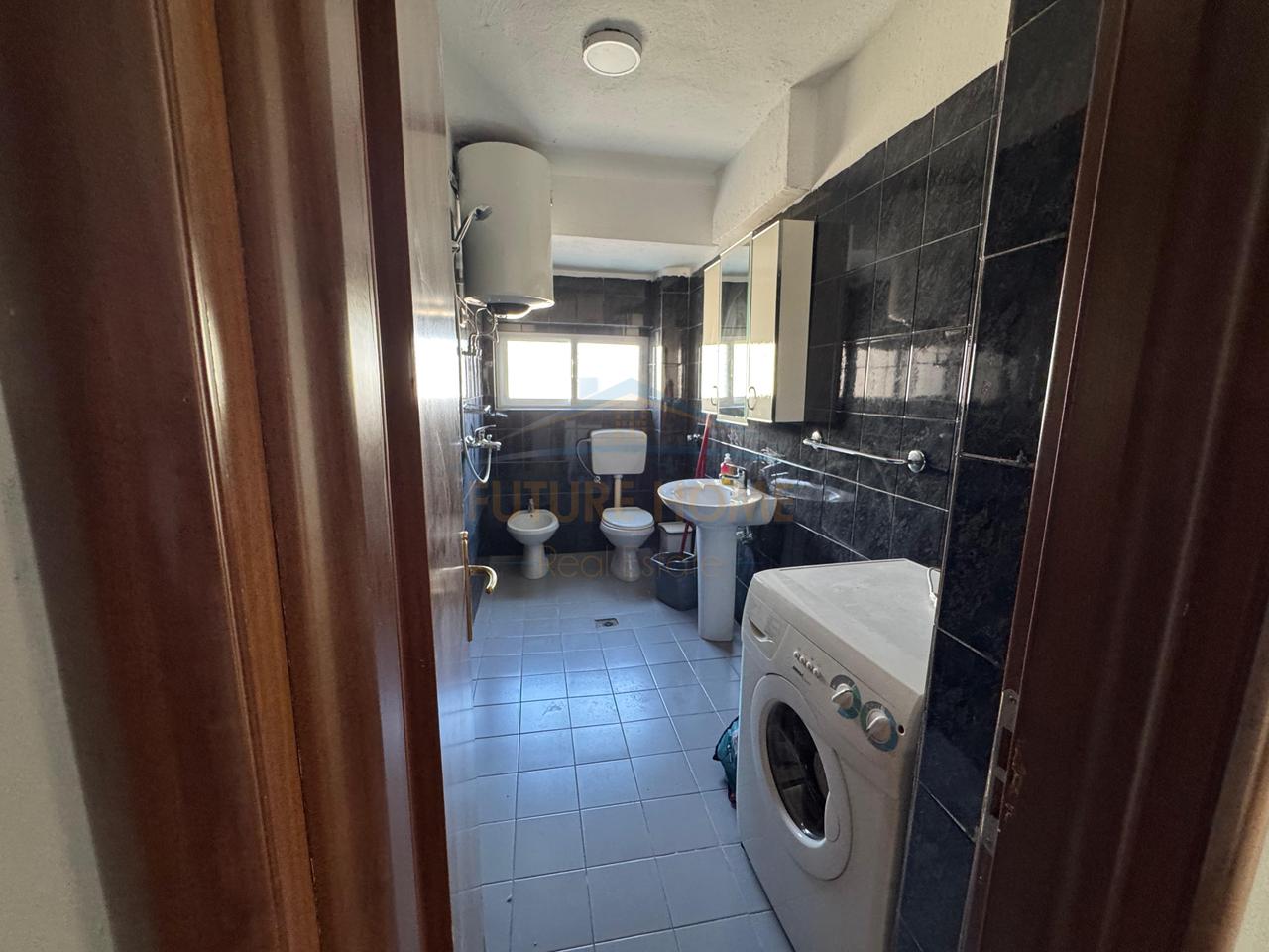 For sale, Apartment 2+1, Oxhaku, Tirana.