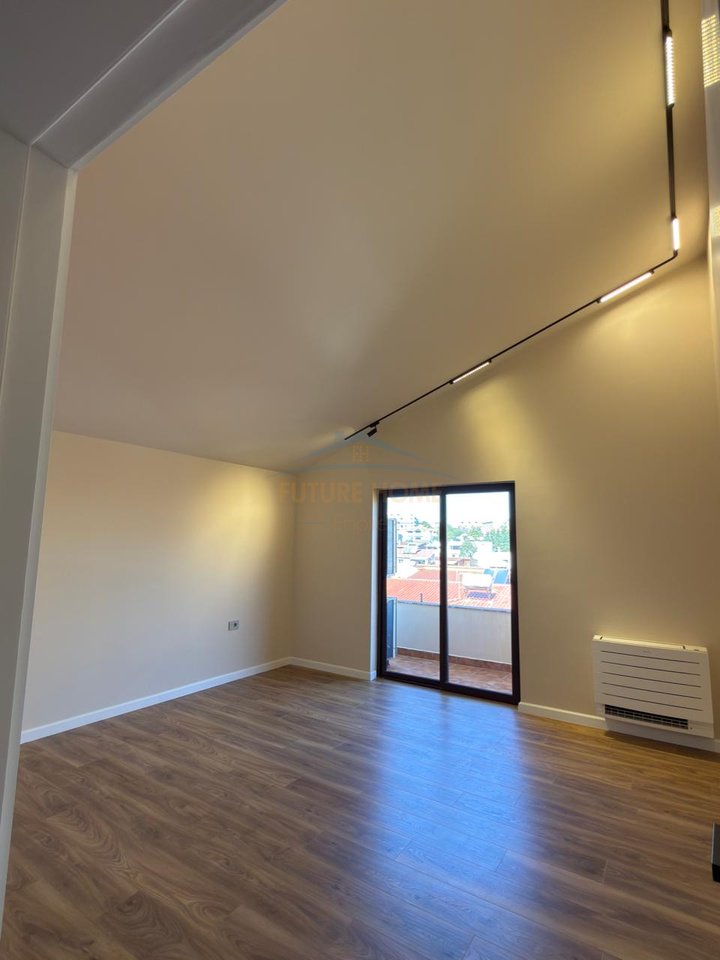 Rent, 3rd Floor of a 3-story Villa at the German Villas