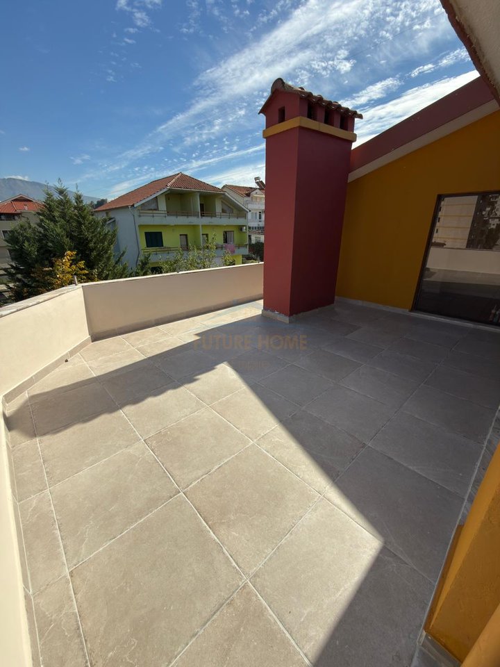 Rent, 3rd Floor of a 3-story Villa at the German Villas