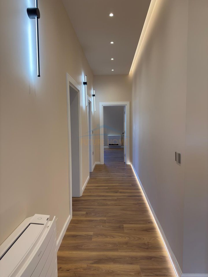 Rent, 3rd Floor of a 3-story Villa at the German Villas