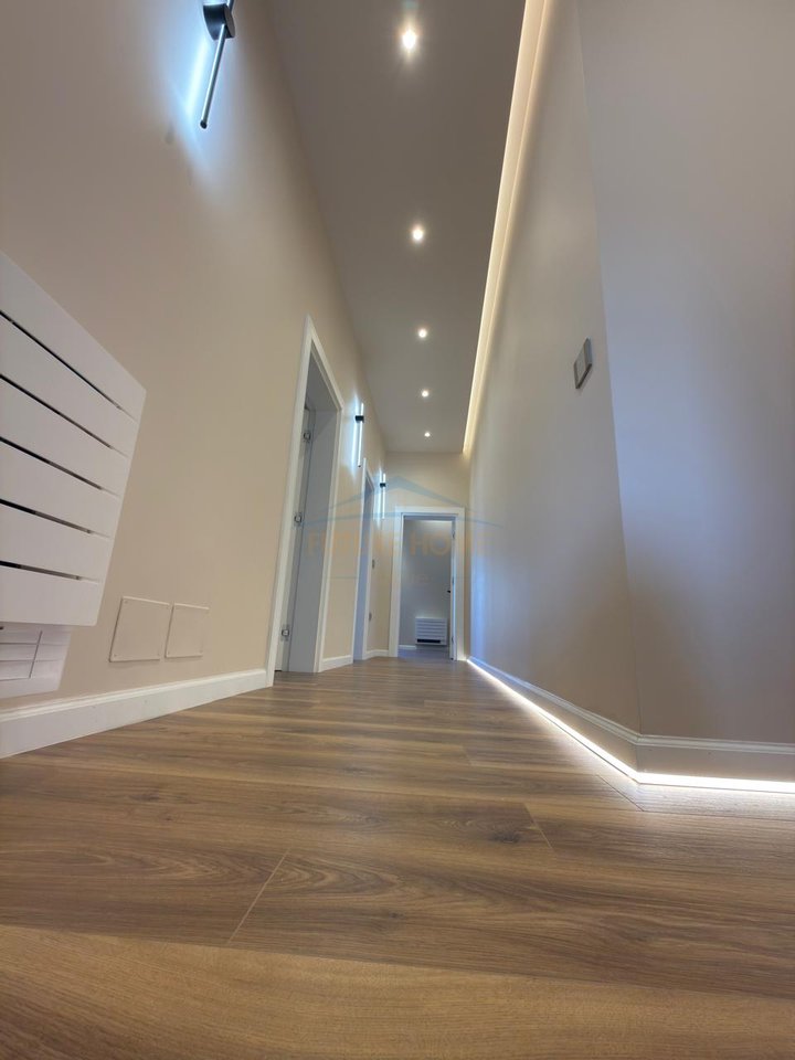 Rent, 3rd Floor of a 3-story Villa at the German Villas