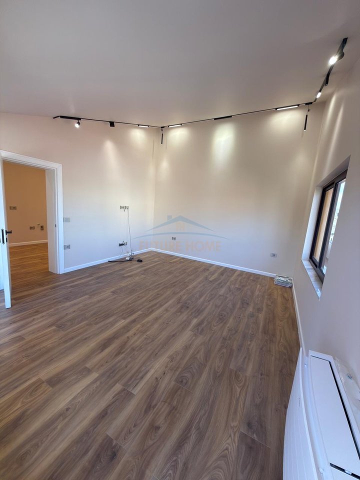 Rent, 3rd Floor of a 3-story Villa at the German Villas