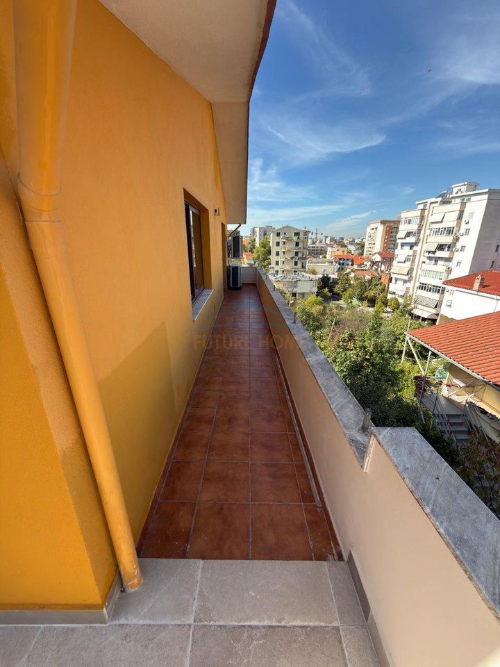 Rent, 3rd Floor of a 3-story Villa at the German Villas