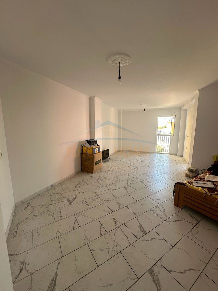 Shitet, Apartament 1+1, Rruga Mine Peza, Tiranë
