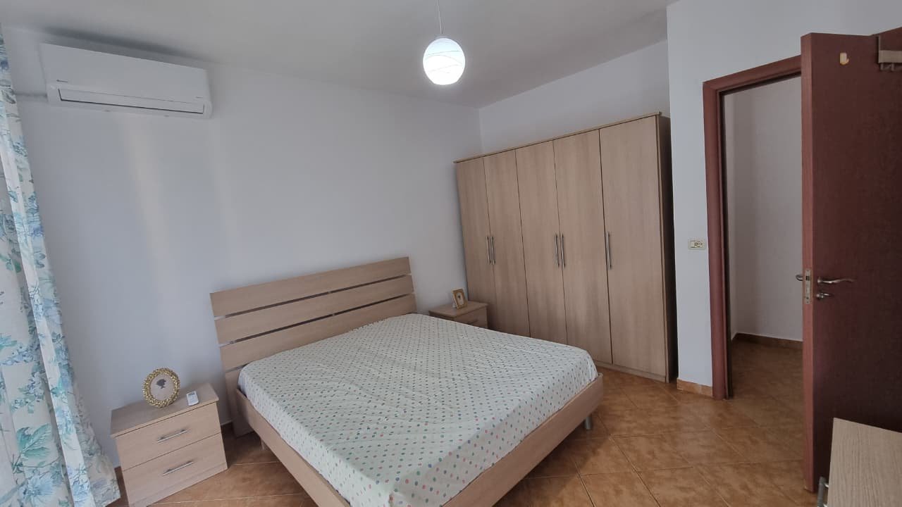 Qira, Apartament 2+1, Unaza e Re, Tirane.