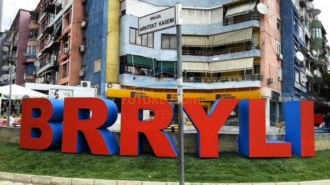 In vendita, appartamento 1+1, Brryli, Tirana.