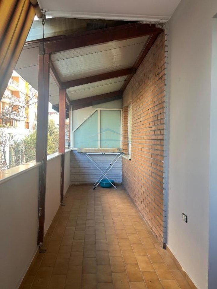 Qira, Apartament 3+1, Komuna e Parisit