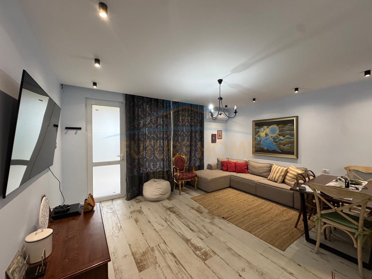 Shitet Apartament 2+1 , "San Pietro Residences" , Gjiri Lalzit