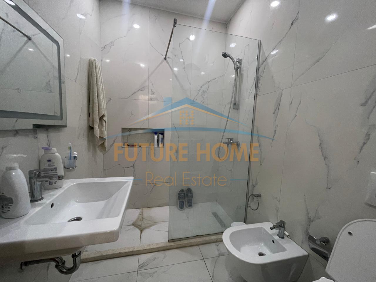For sale, 2+1+2 Apartment, Kinostudio, Tirana.