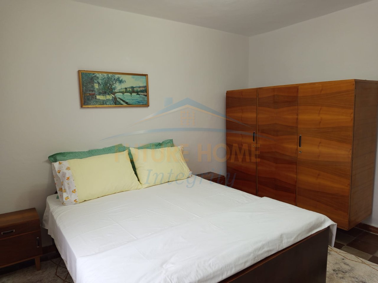 Rent, Apartment 2+1, Qemal Stafa Street, Tirana.