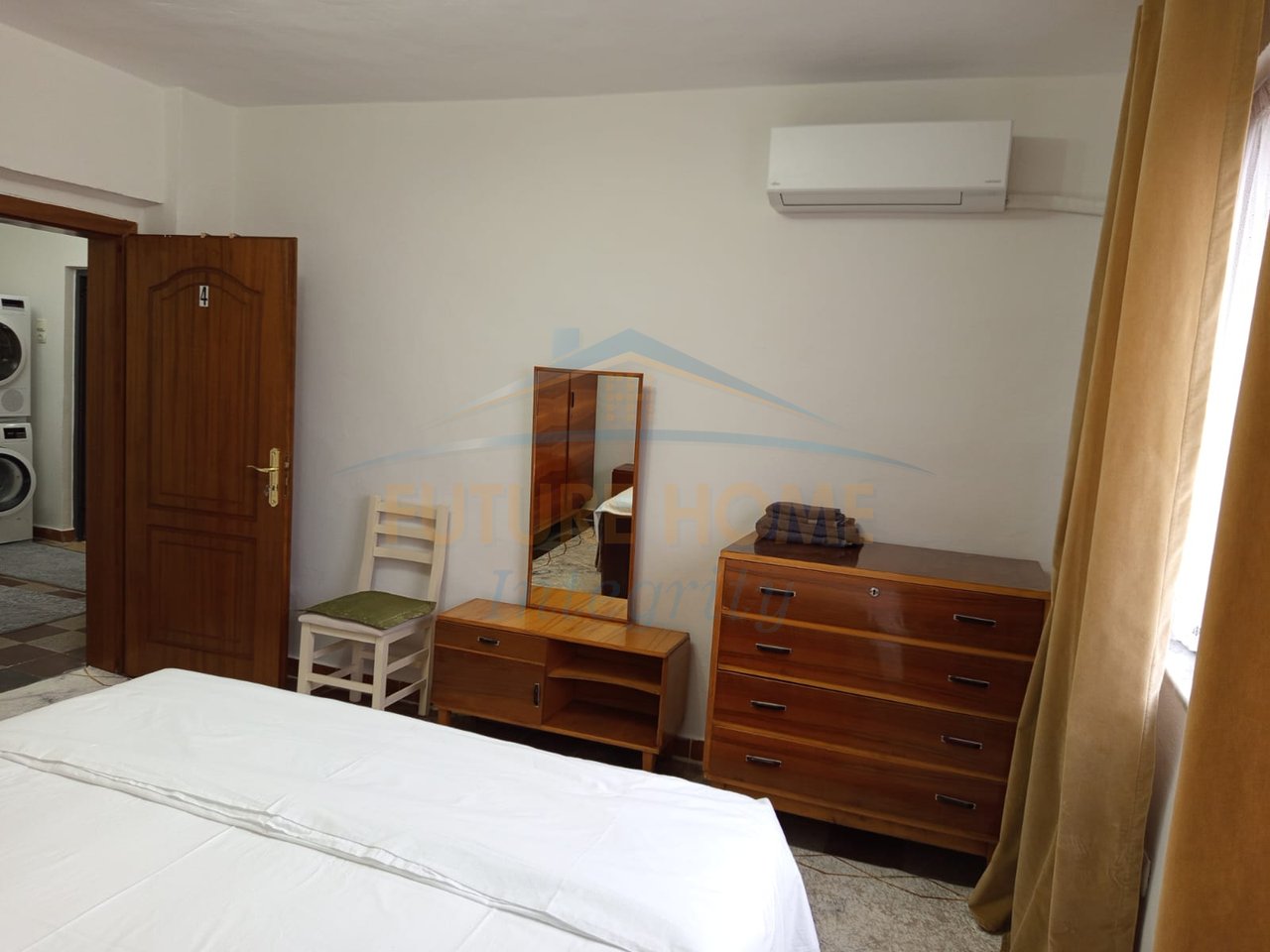 Rent, Apartment 2+1, Qemal Stafa Street, Tirana.