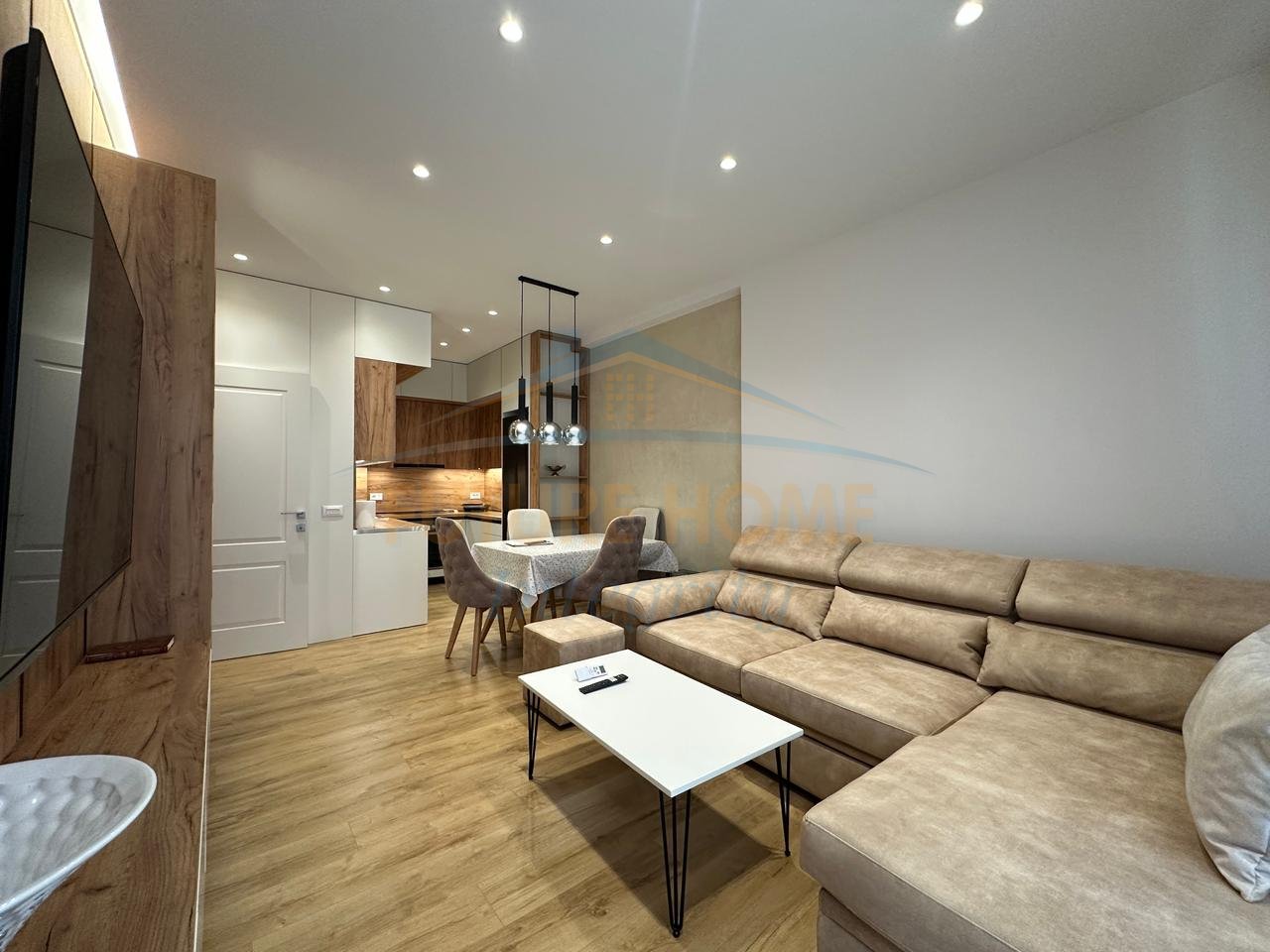 Shitet, Apartament 1+1, Kamëz, Tiranë.