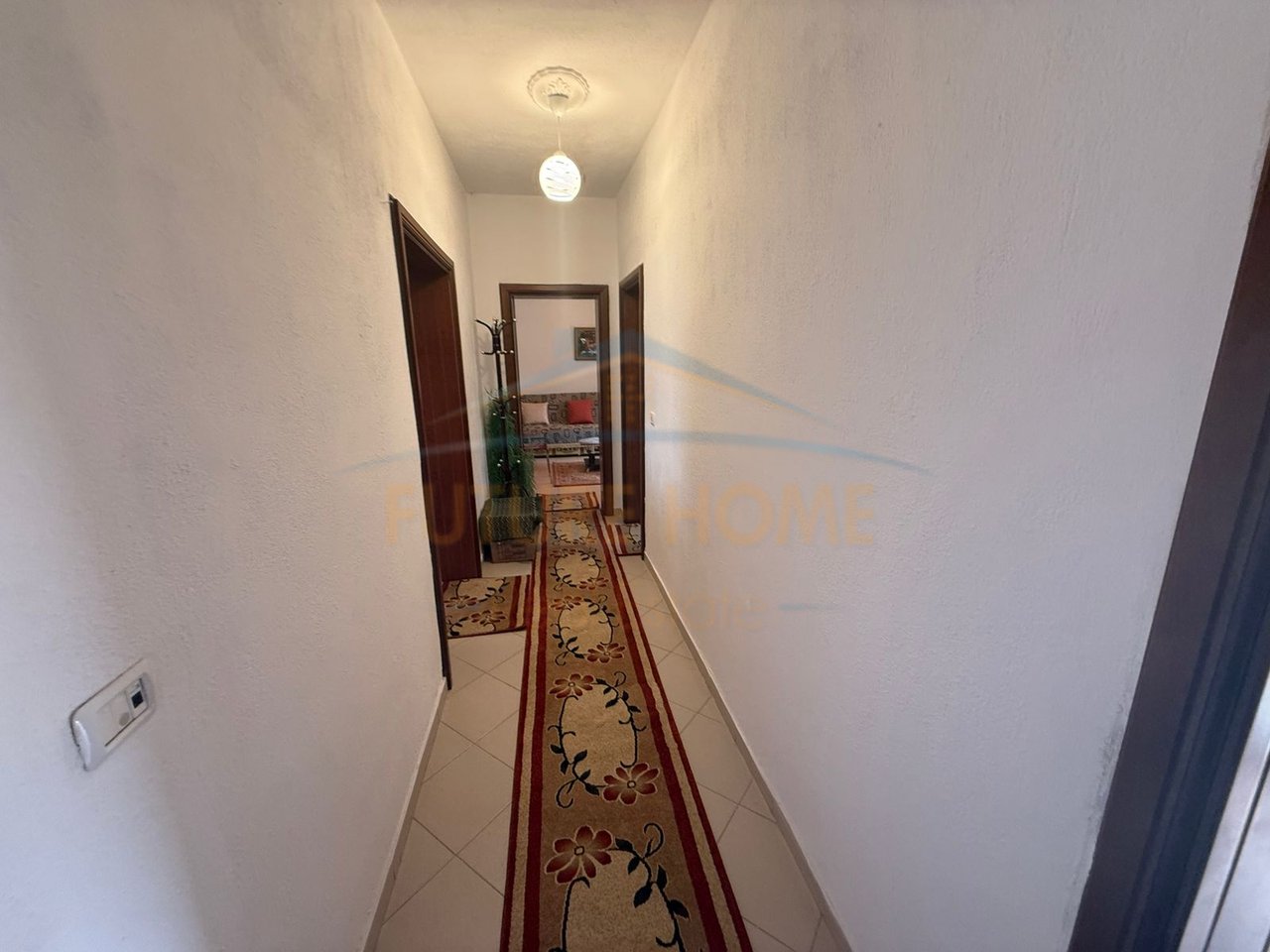 In vendita, Villa su 2 piani, Via Teli Samsuri, Quartiere 10, Korçë