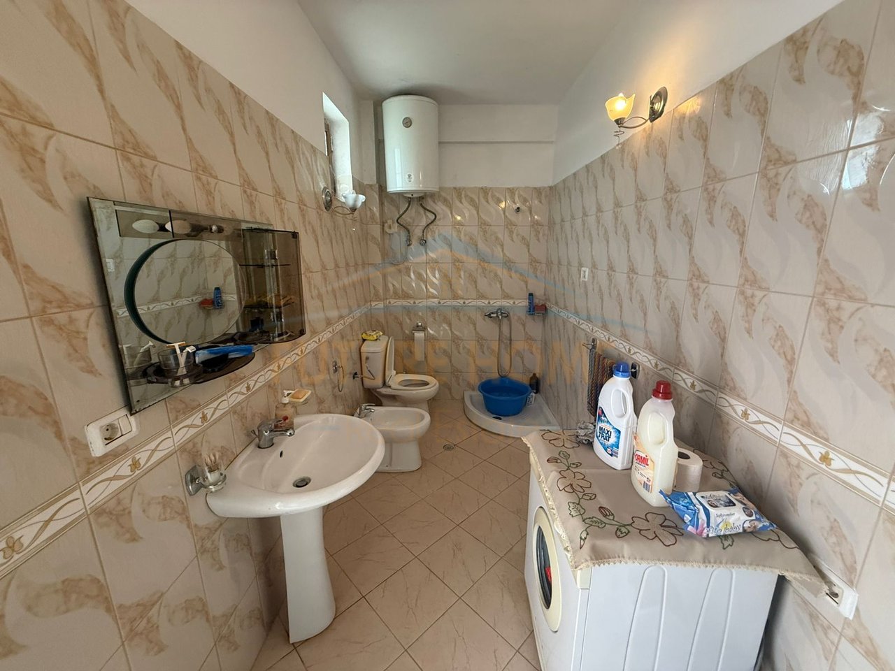 In vendita, Villa su 2 piani, Via Teli Samsuri, Quartiere 10, Korçë