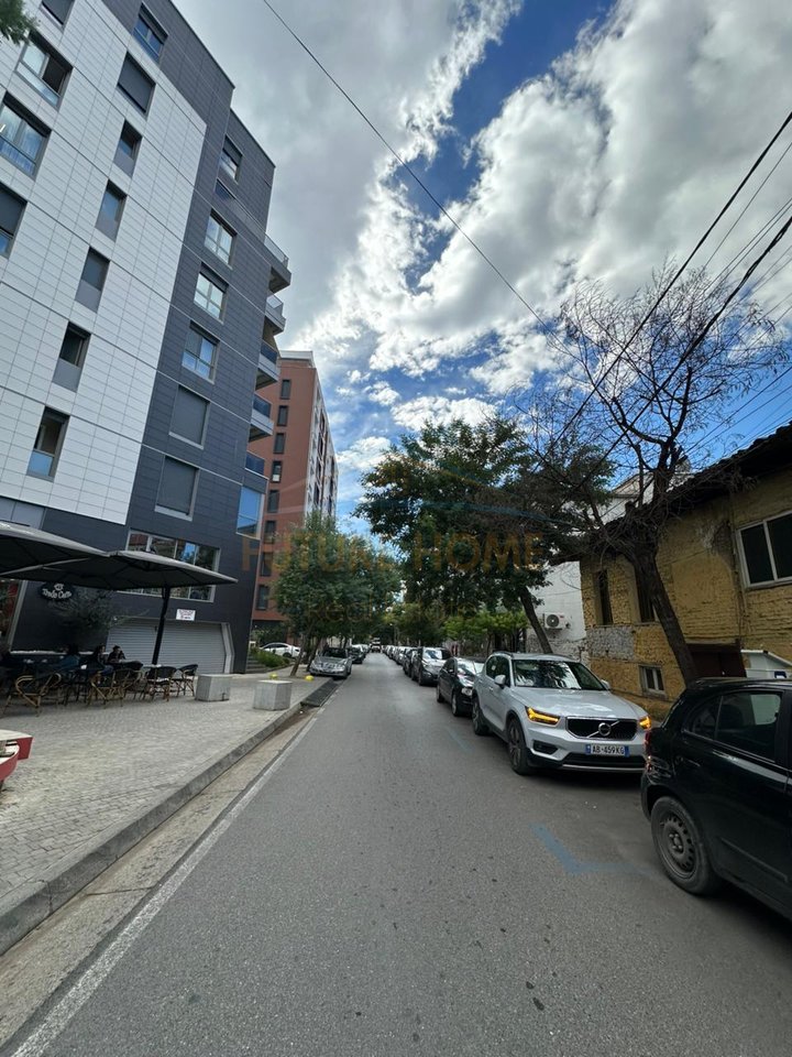 For Rent, 3-Story Building, Center, Tirana