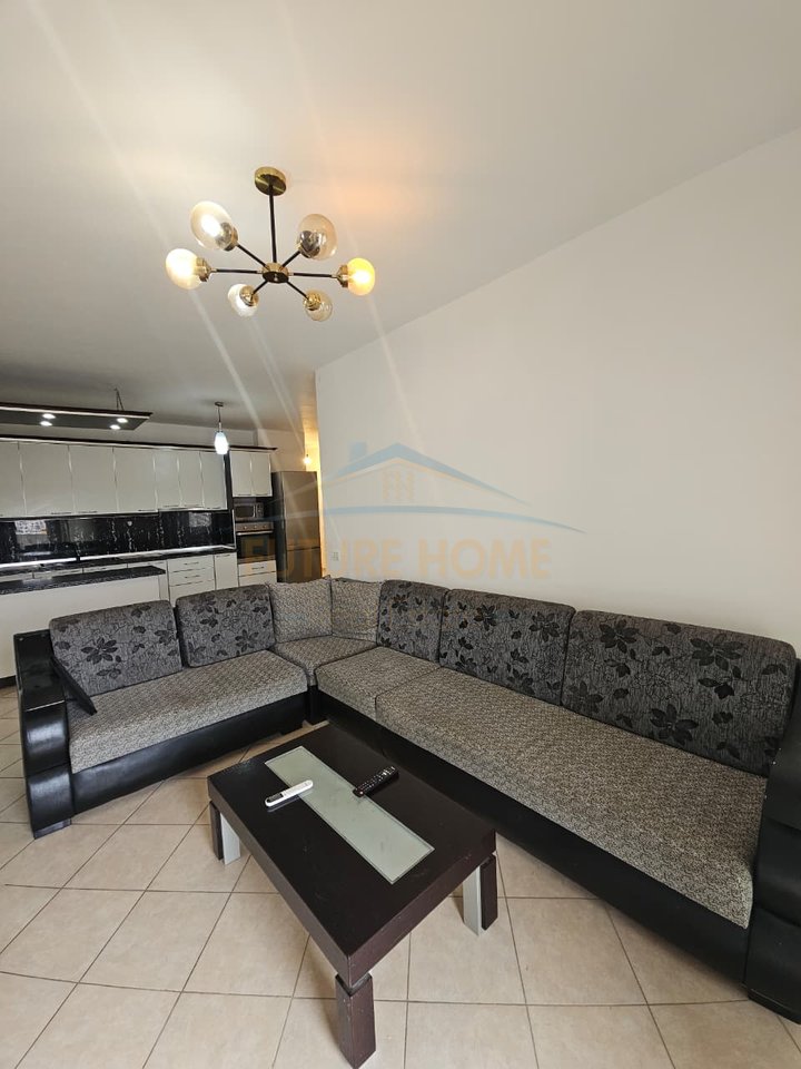Shitet, Apartament 3+1, Stacioni i Trenit, Durres
