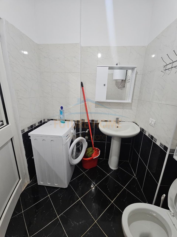 Shitet, Apartament 3+1, Stacioni i Trenit, Durres