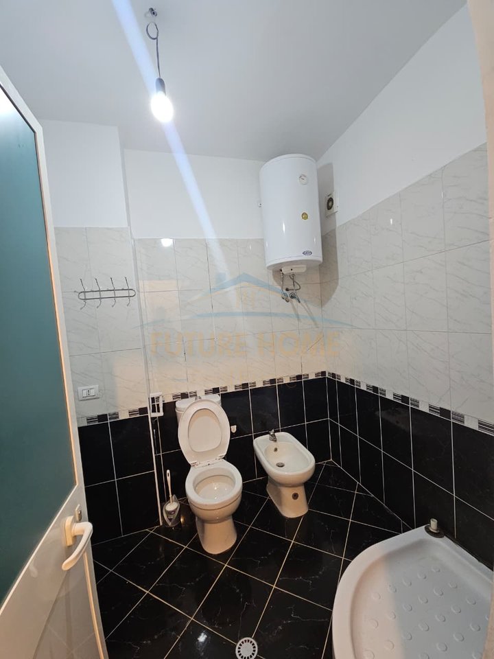 Shitet, Apartament 3+1, Stacioni i Trenit, Durres