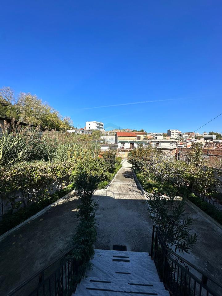 Shitet, Shtepi Private, Lagja Nr.10, Durrës
