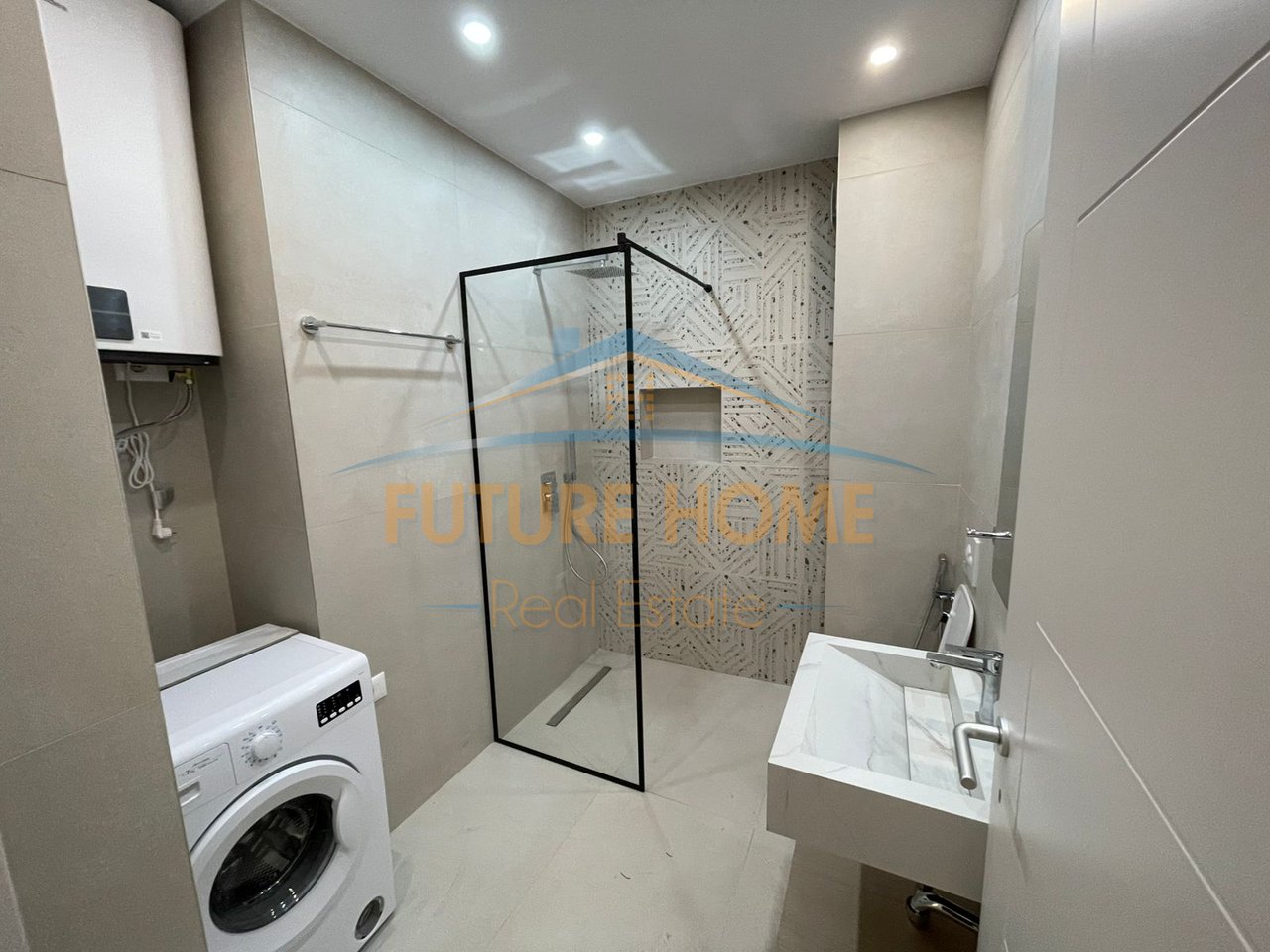 Qera, Apartament 2+1+2, Kodra e Diellit, Tiranë