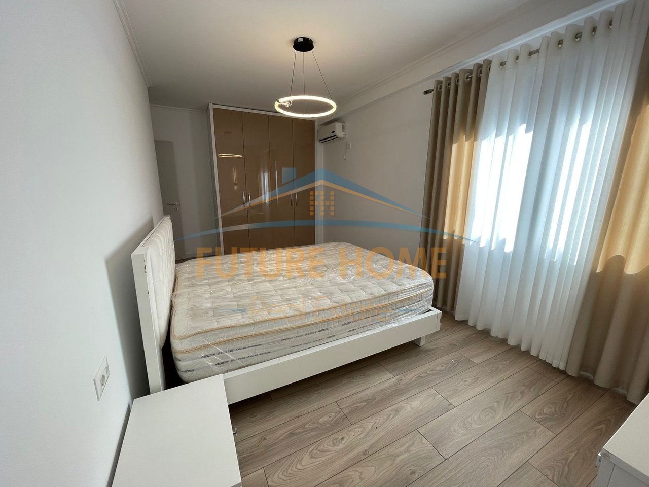 Qera, Apartament 2+1+2, Kodra e Diellit, Tiranë