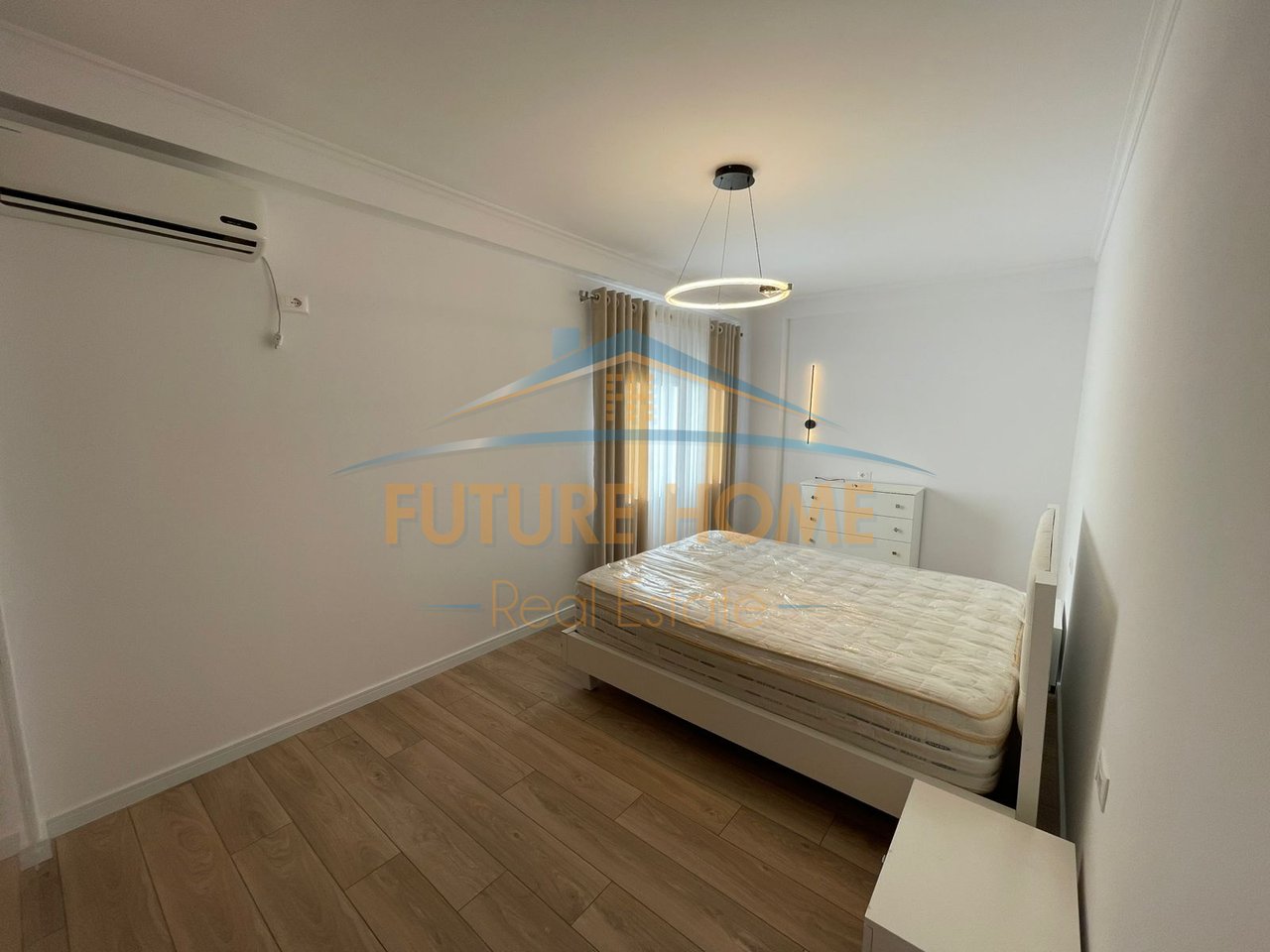 Qera, Apartament 2+1+2, Kodra e Diellit, Tiranë