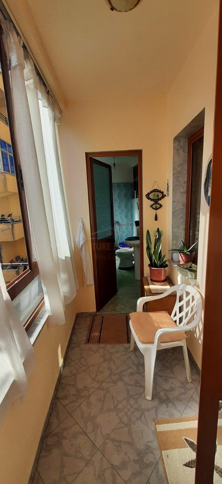 Shitet , Apartamenti 2+1+2 , Rruga Dëshmorët e Pojskës , Pogradec