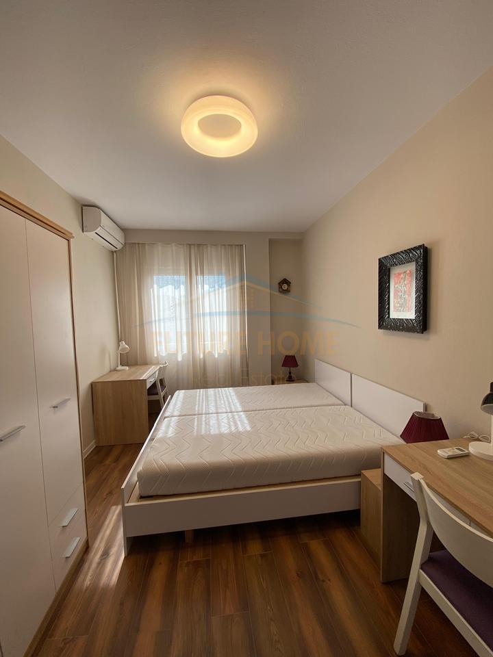 Rent, Apartment 2+1+2, Mine Peza Street, Tirana