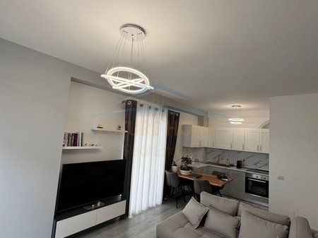 Qera, Apartament 2+1 Univers City, Tirane.