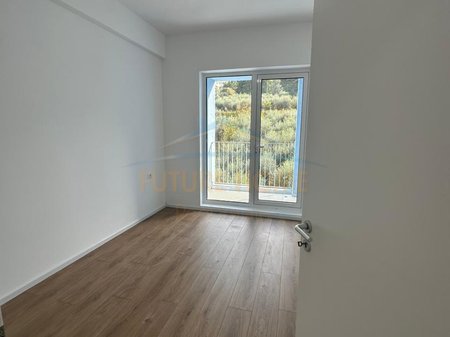 Shitet, Apartament 1+1, OXA, Fresku, Tirane